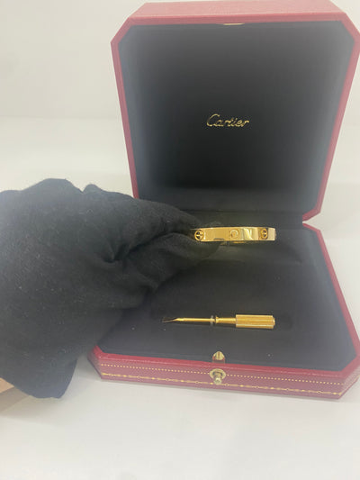 Cartier Love bangle - Yellow gold size 18