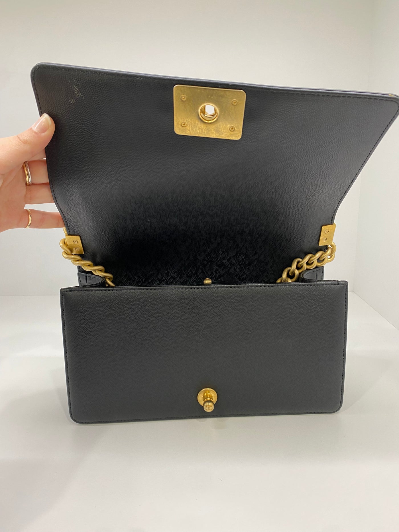 Chanel Boy Bag Black Caviar Medium GHW