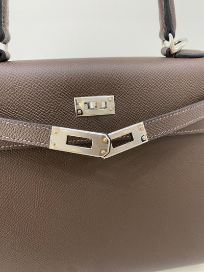Hermes Kelly 25 Sellier Epsom Ecorce PHW