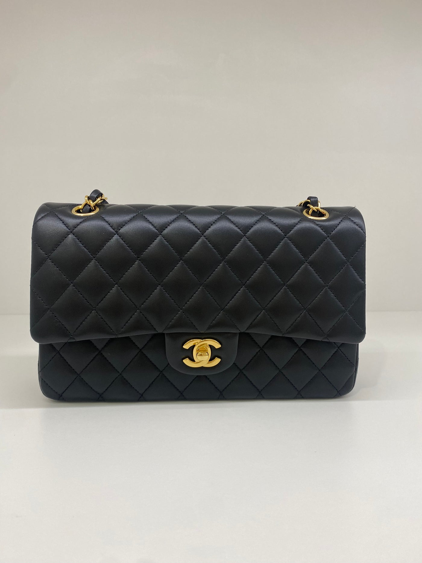Chanel Classic Flap - Medium Black GHW (microchipped)
