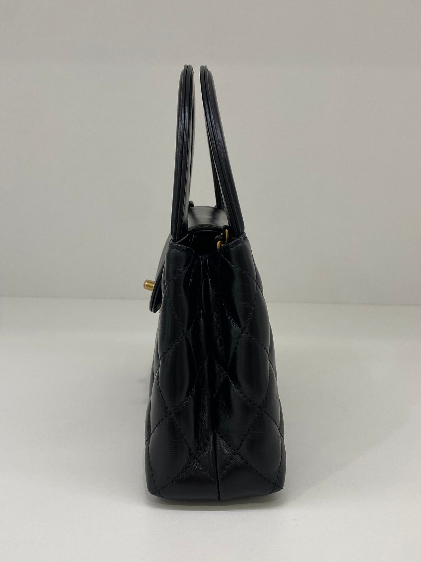 Chanel Kelly Black GHW