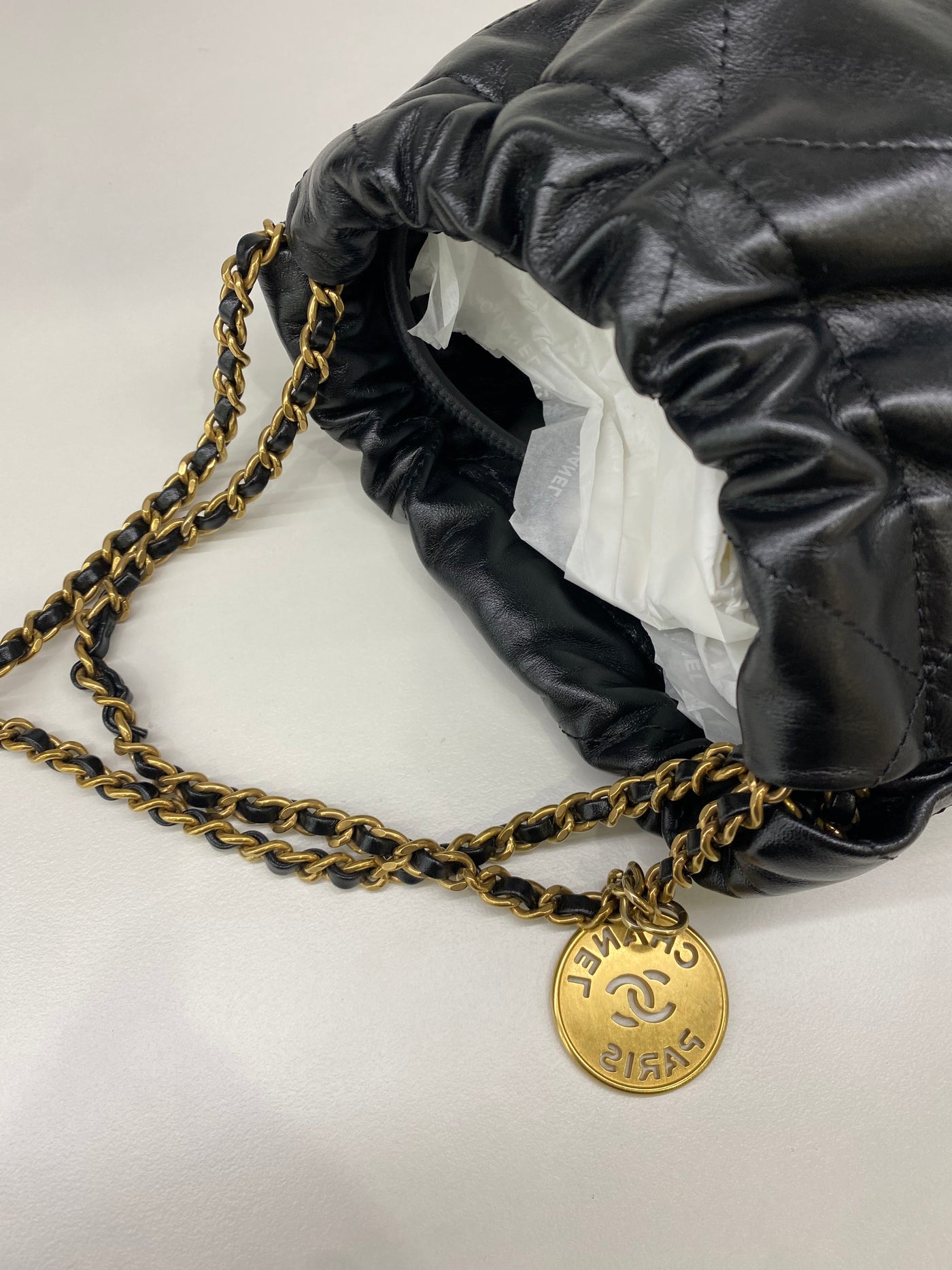 Chanel 22 Mini Black GHW (microchipped)