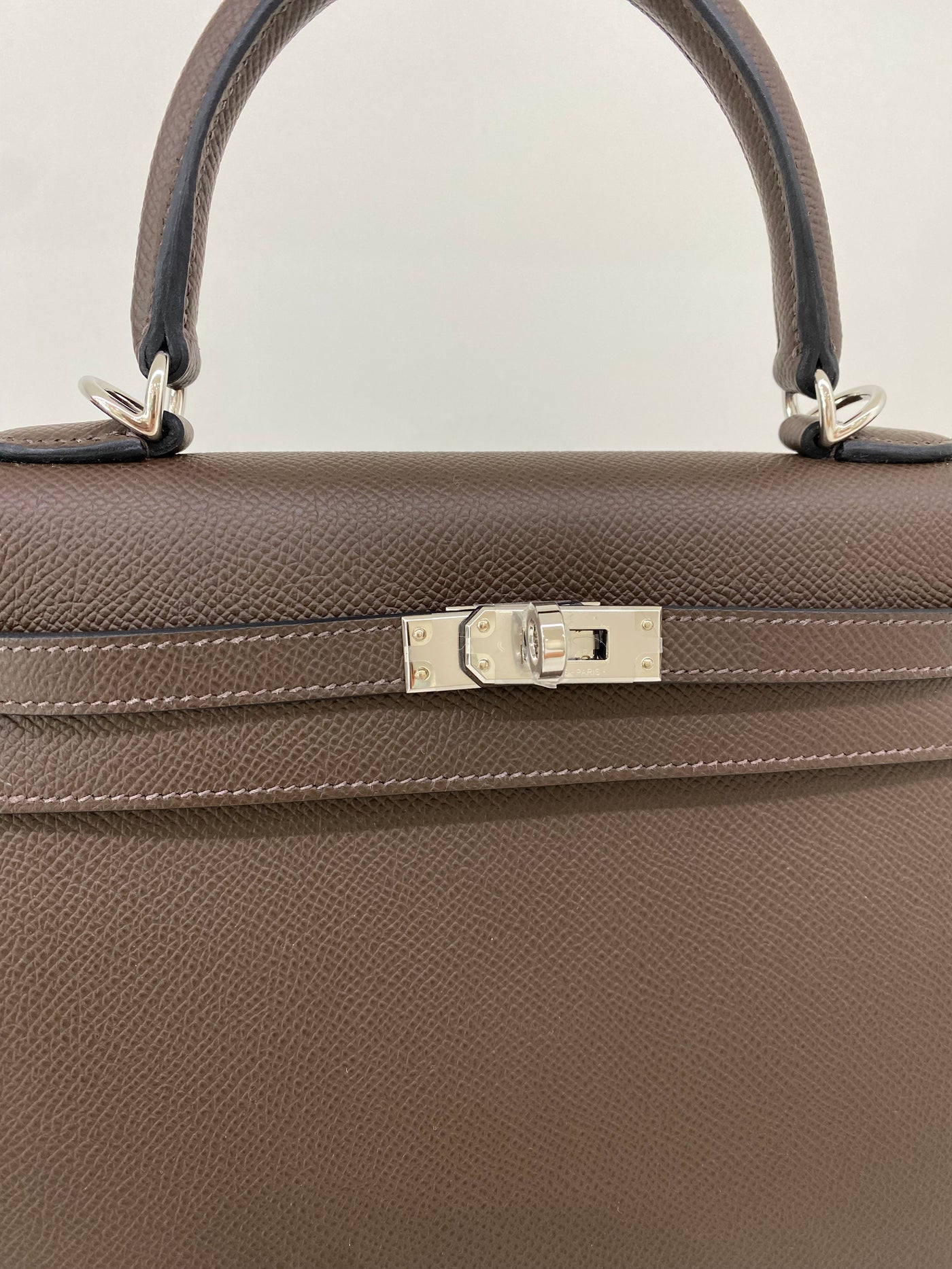 Hermes Kelly 25 Sellier Epsom Ecorce PHW
