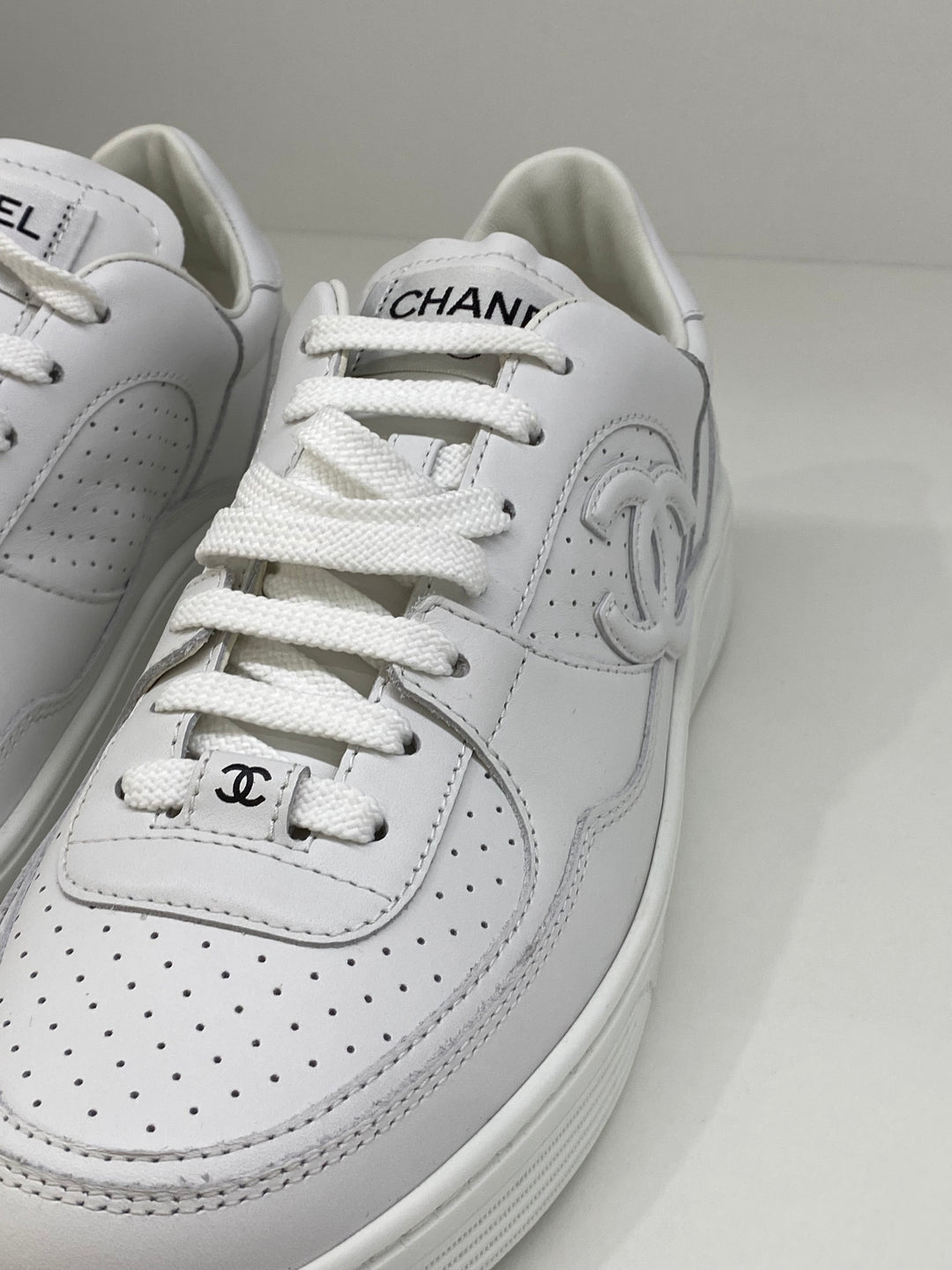 Chanel White Sneakers - Size 40 – PH Luxury Consignment