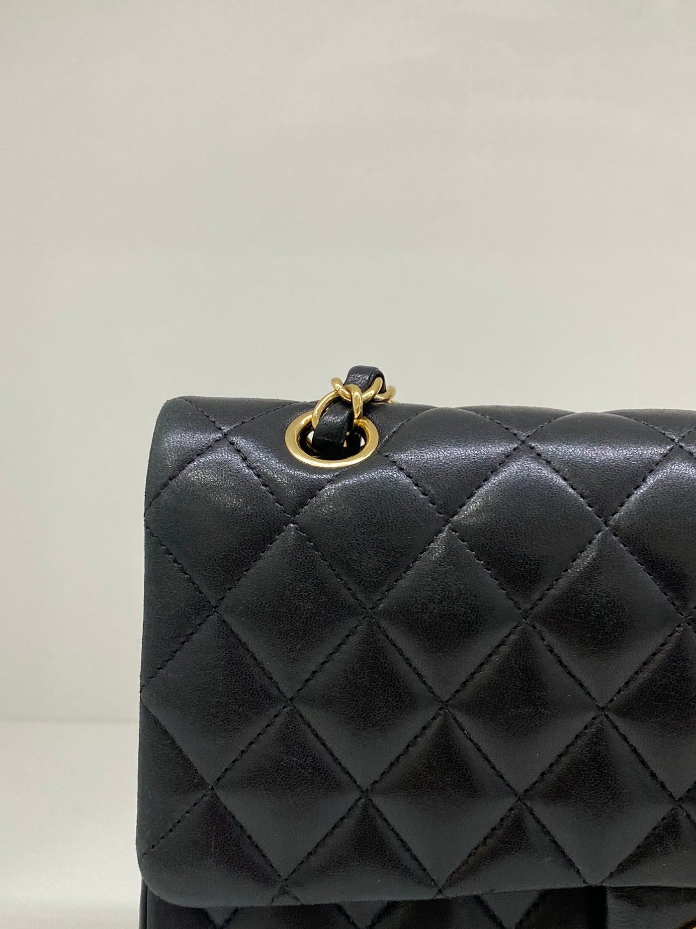 Chanel Classic Flap Medium Lambskin Black GHW