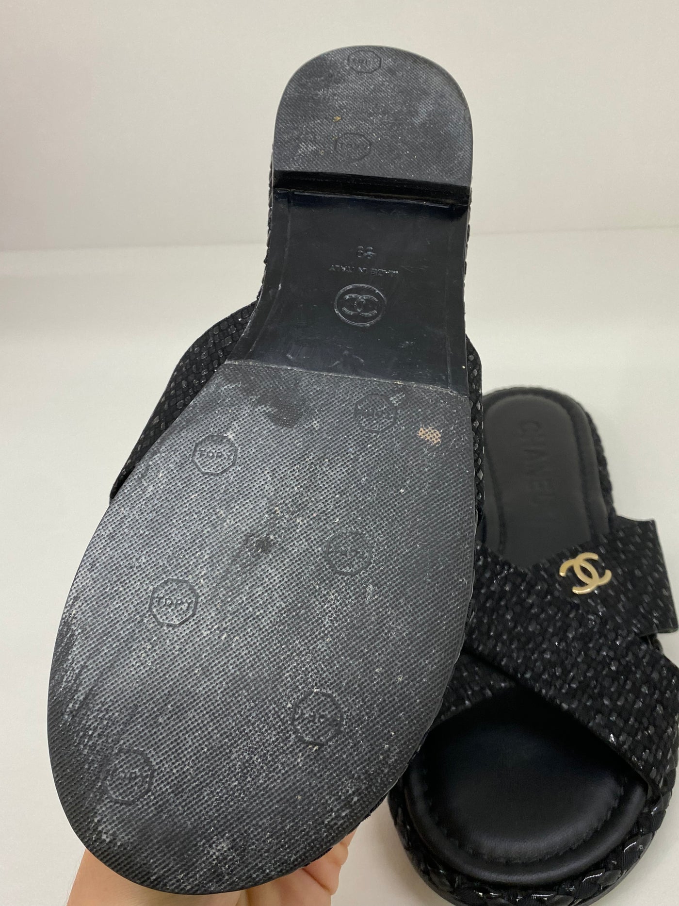 Chanel Black Crossover sandals - Size 39