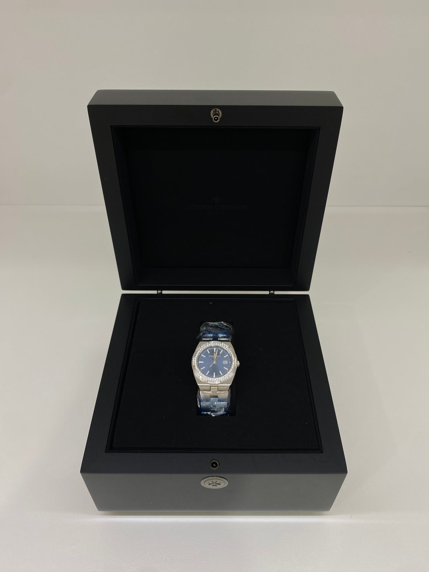 Vacheron Constantin 1205V/100A-B590 - Year 2022