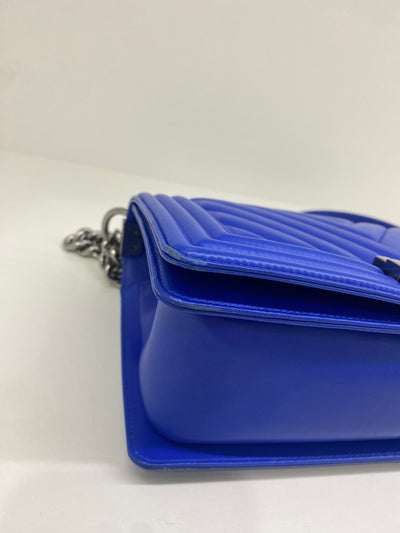 Chanel Boy Bag Medium - Electric Blue (series 24)