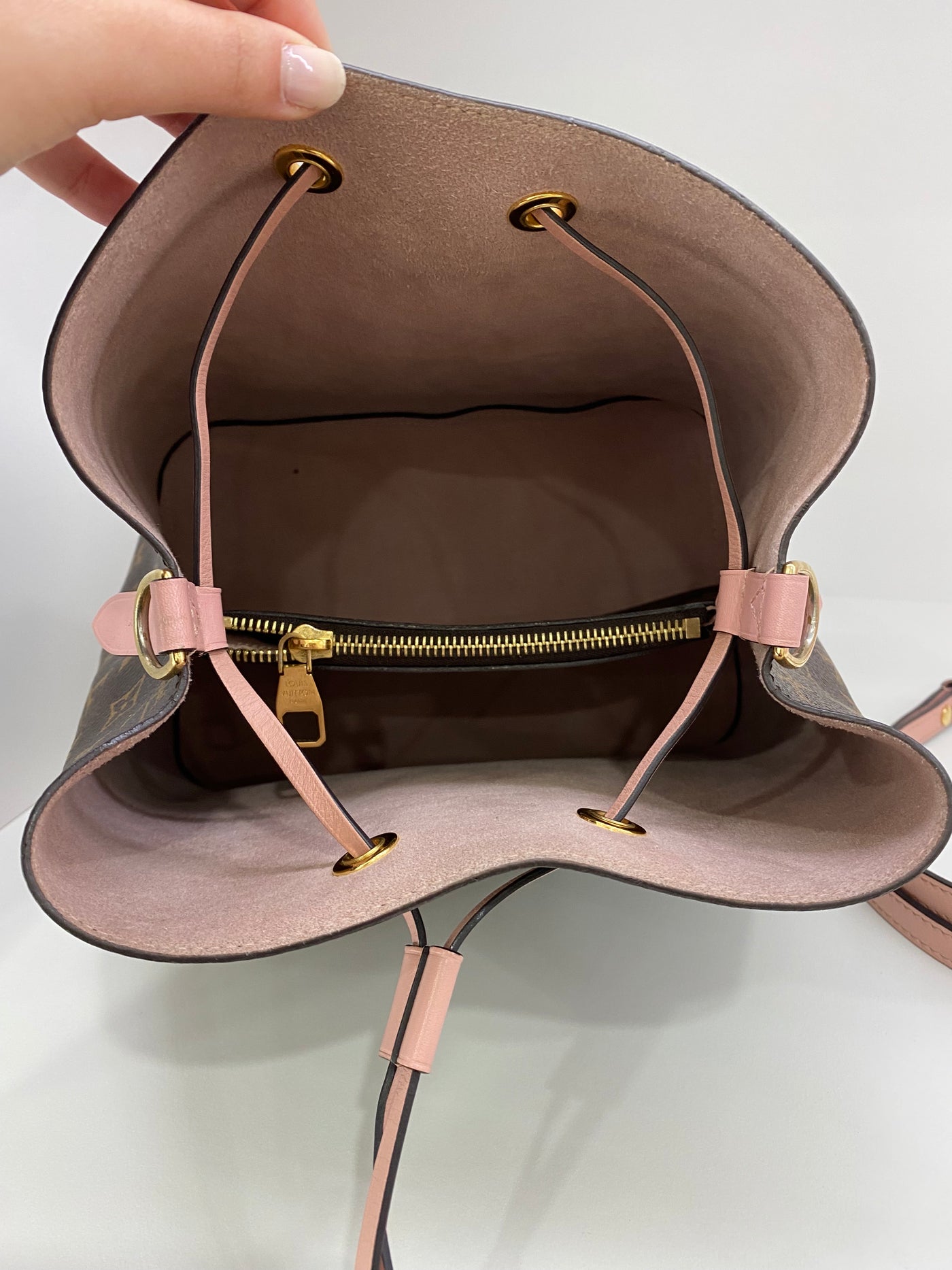 Louis Vuitton NeoNoe Monogram Bag