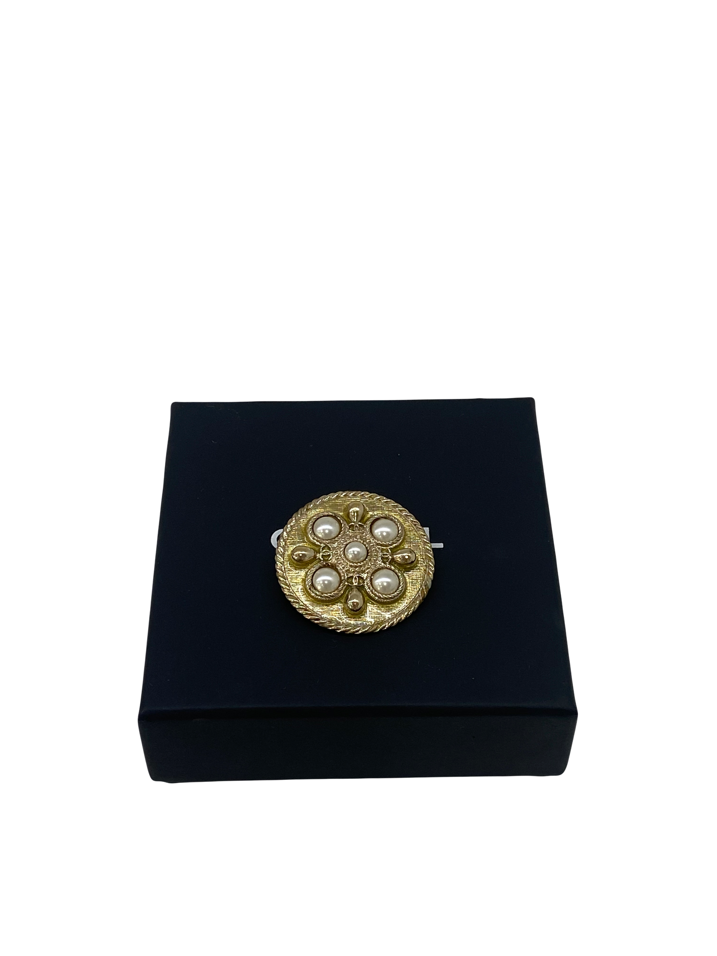 Chanel Pearl & Gold Round Brooch