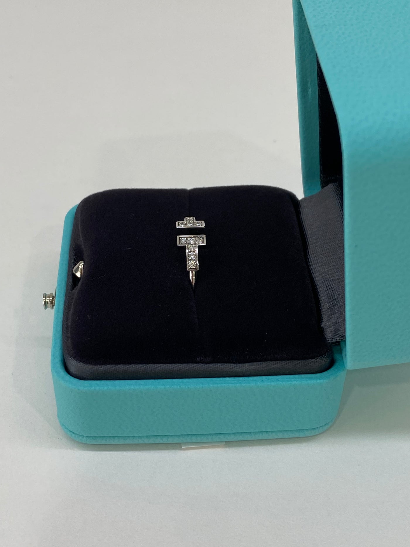 Tiffany & Co. T Diamond Wire Ring White Gold size 7