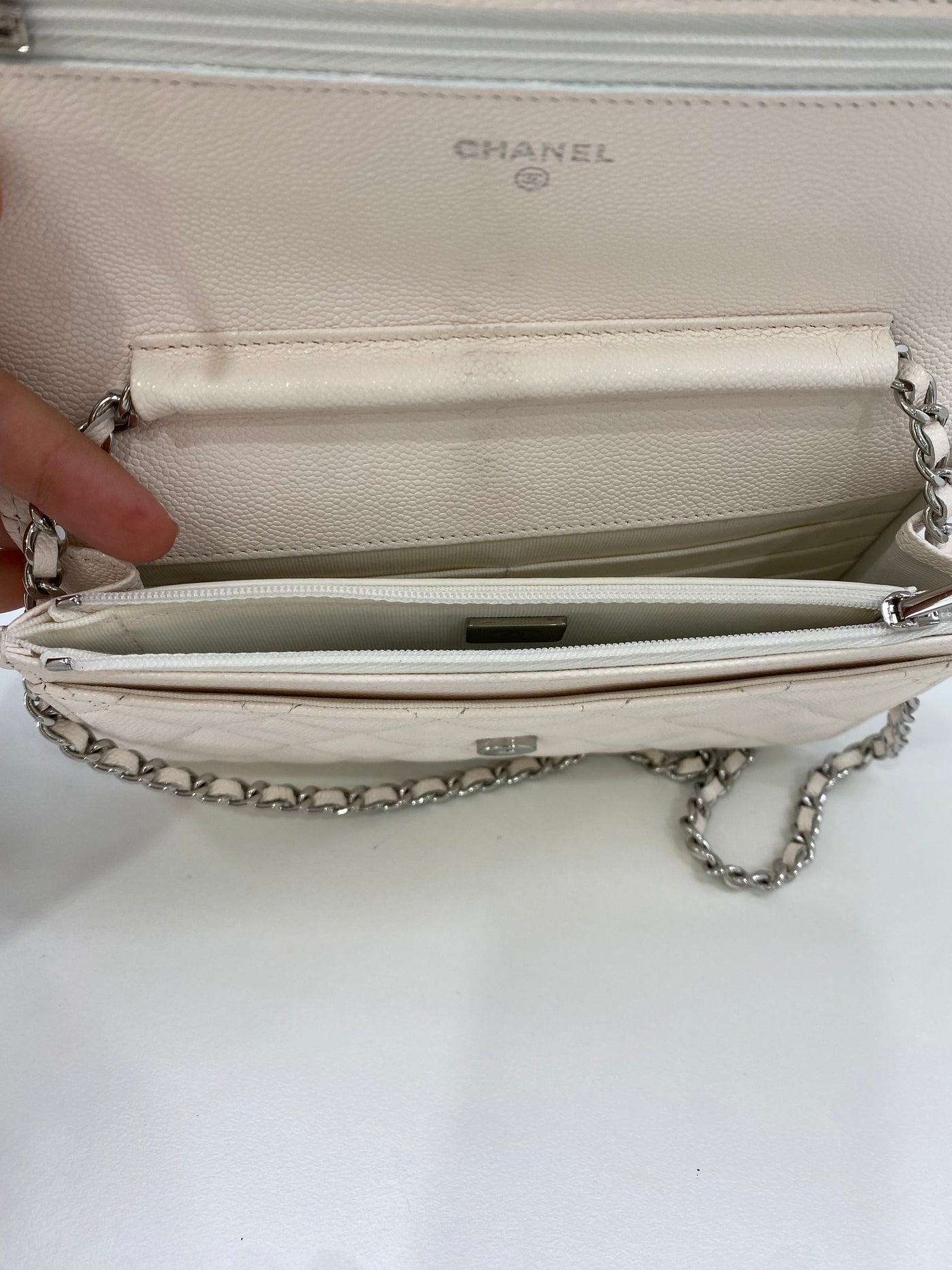 Chanel WOC White Caviar SHW