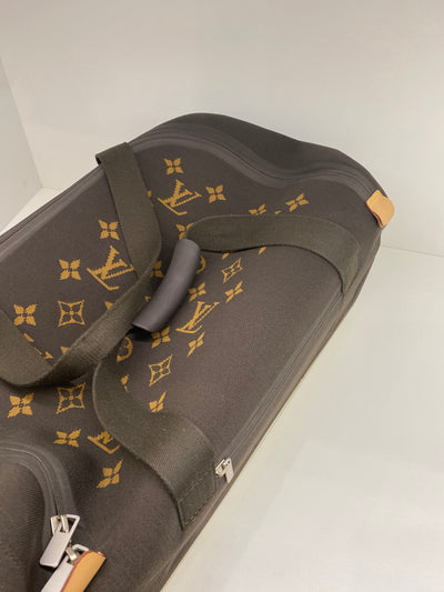 Louis Vuitton Horizon Soft Duffle 55 Roller Bag