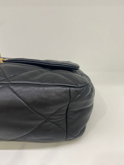 Chanel 19 Maxi Flap Black Lambskin
