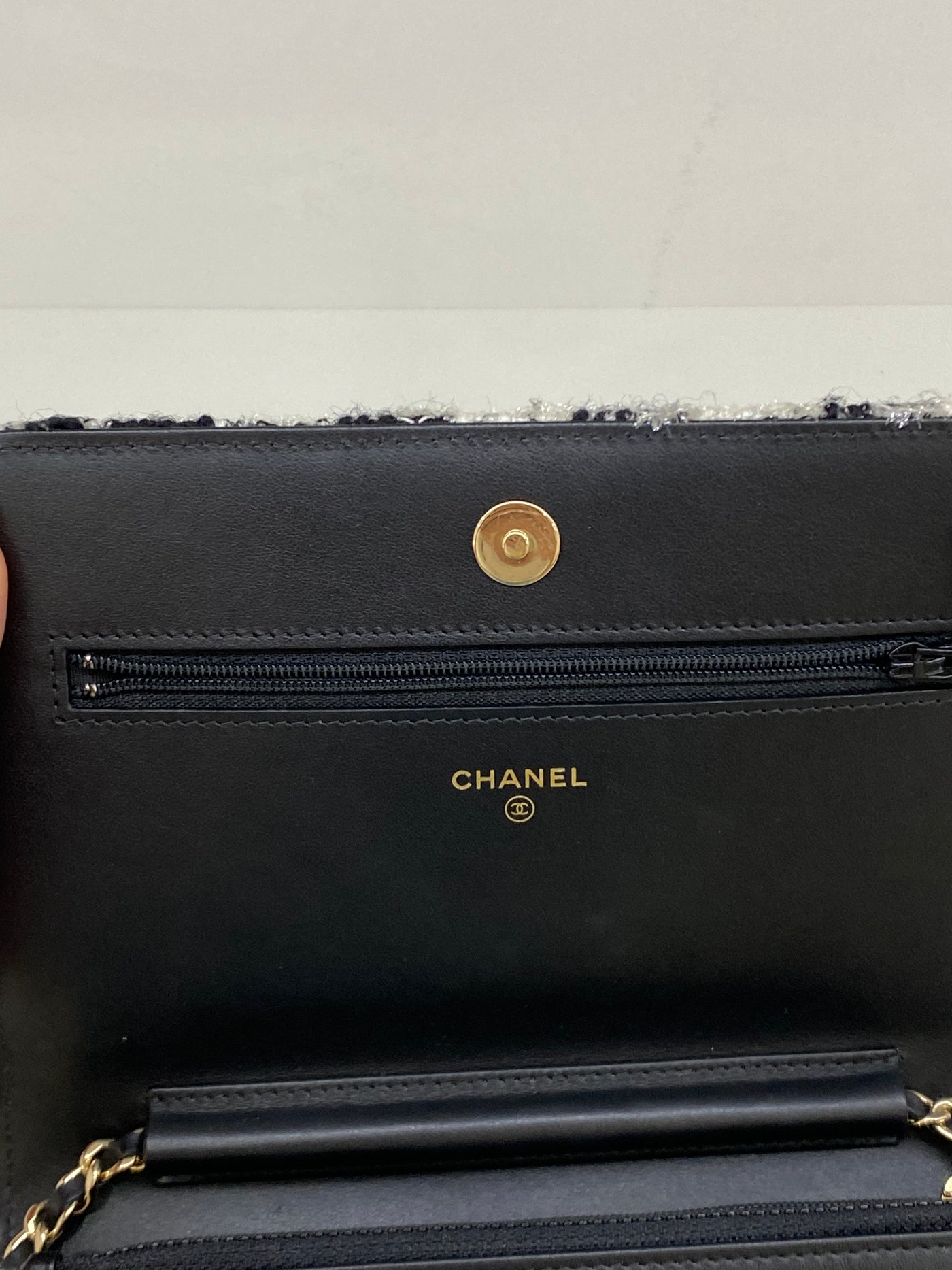 Chanel WOC 19 Houndstooth with coin purse - series 28
