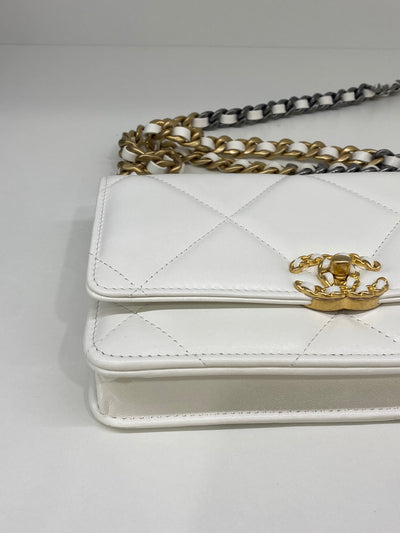 Chanel 19 WOC White Lambskin