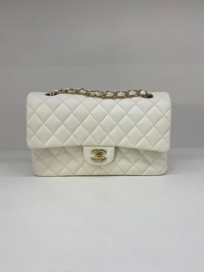 Chanel Classic Flap Medium White Caviar CHW