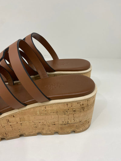 Hermes Wedges Gold Size 39