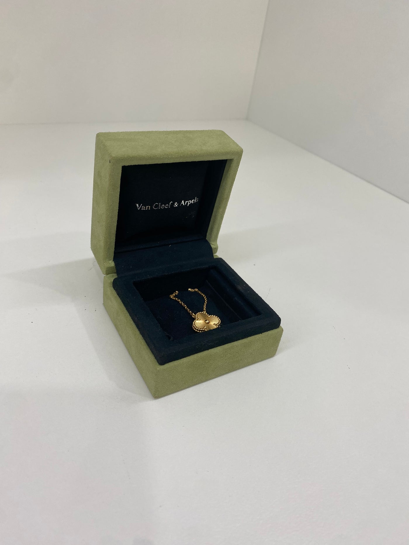 Van Cleef & Arpels Vintage Alhambra Pendant Necklace Gold