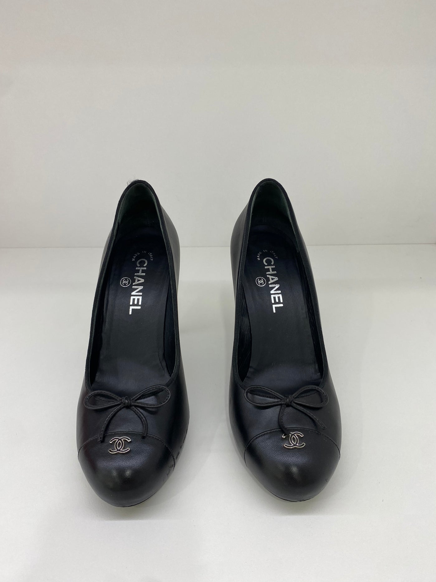 Chanel Black Pumps Size 40