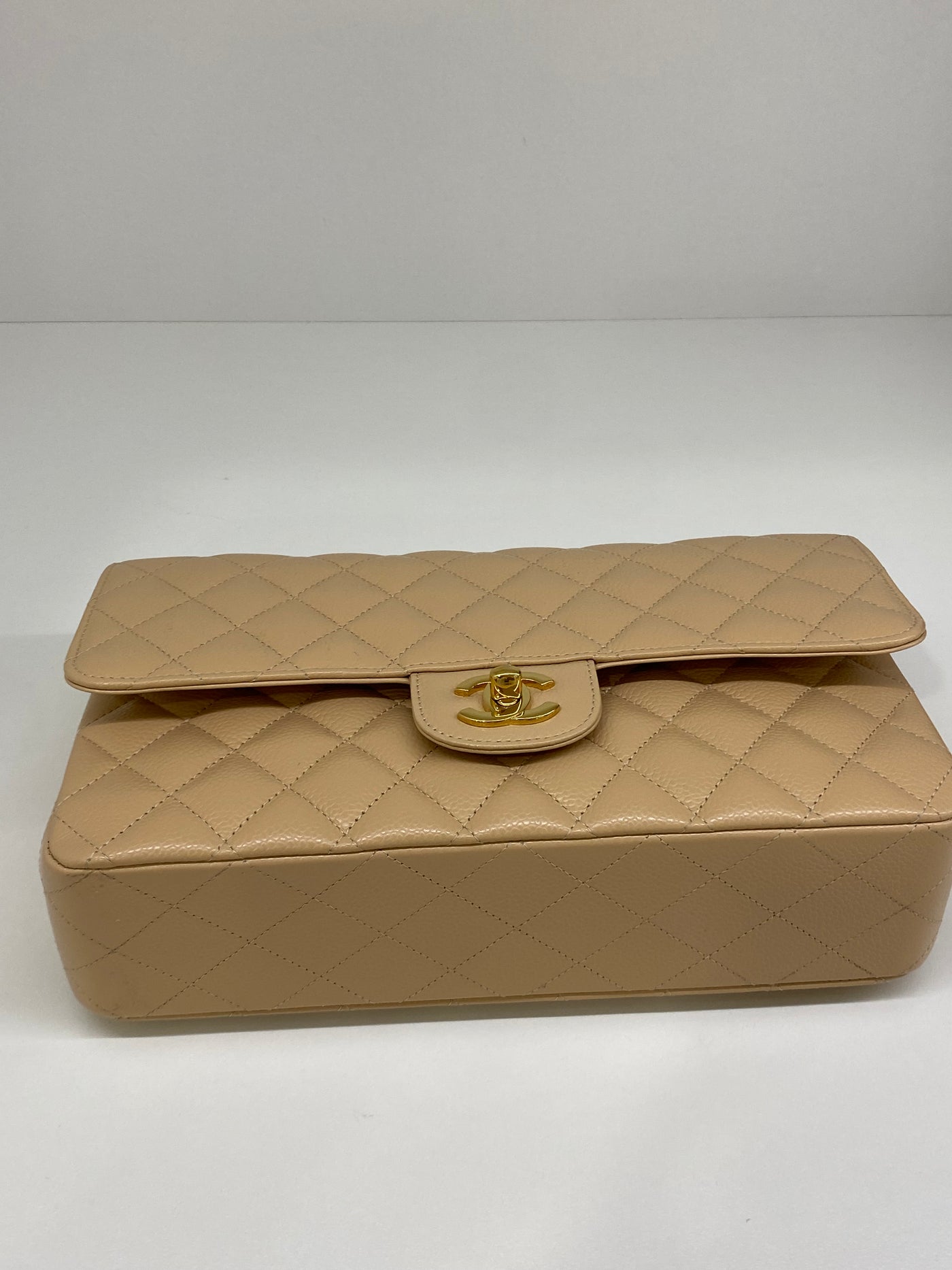 Chanel Classic Flap Medium Beige GHW