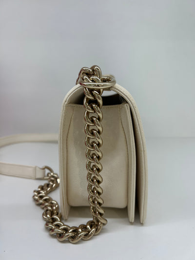 Chanel Boy Bag Medium White CGHW