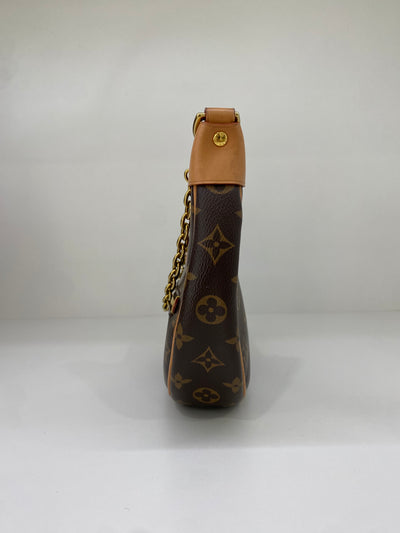 Louis Vuitton Loop Monogram GHW