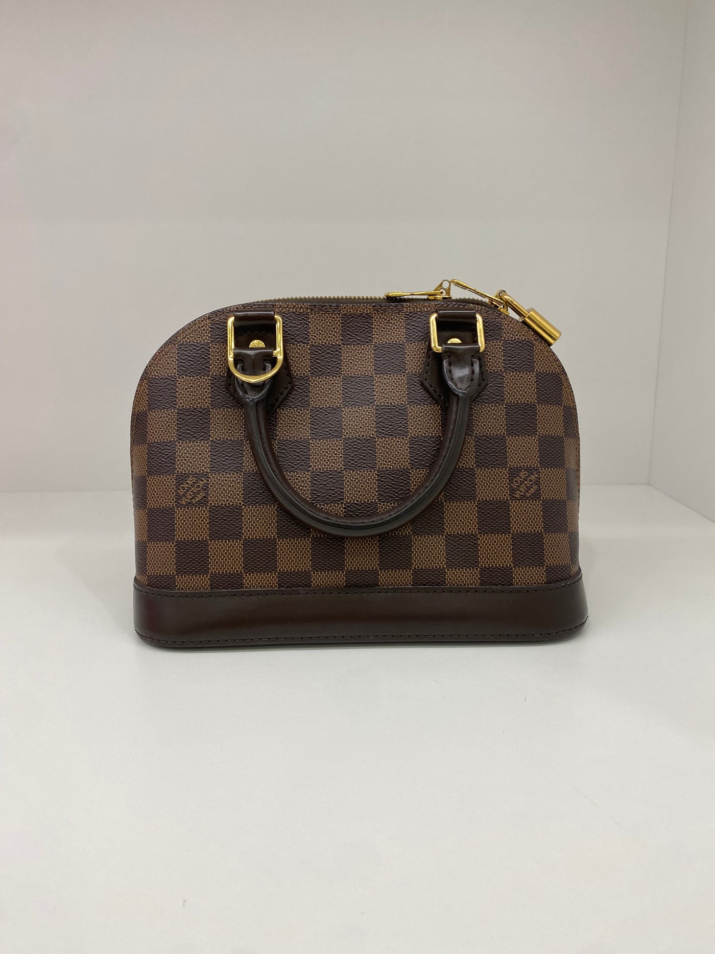 Louis Vuitton Alma BB Damier