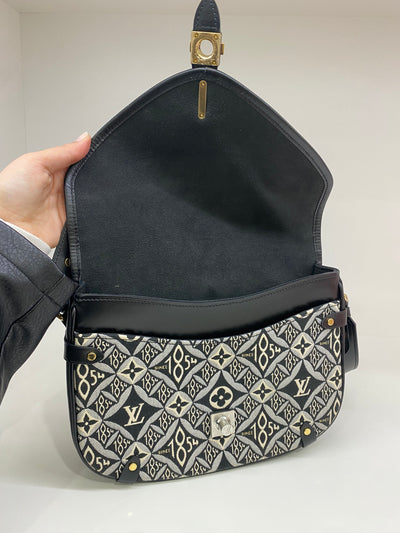 Louis Vuitton Neo Saumur limited edition - 2022 microchip