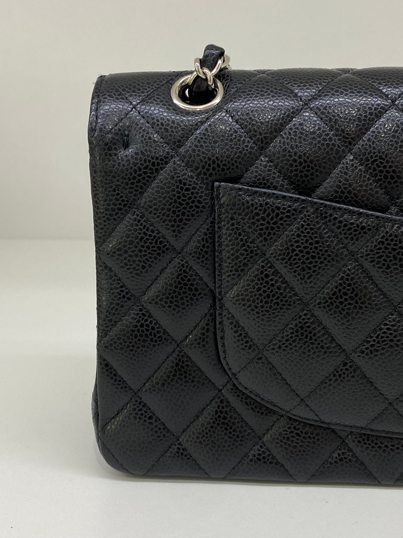 Chanel Classic Flap Medium Black Caviar SHW