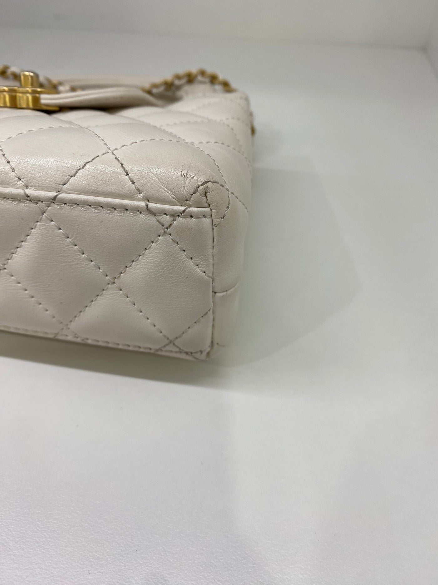 Chanel Kelly Cream GHW