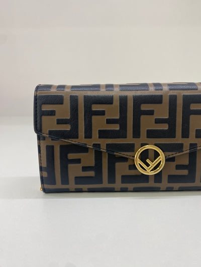 Fendi Continental With Chain