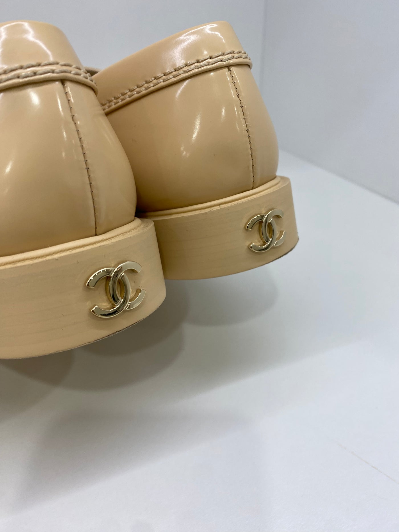 Chanel Beige Leather Moccasians 40C