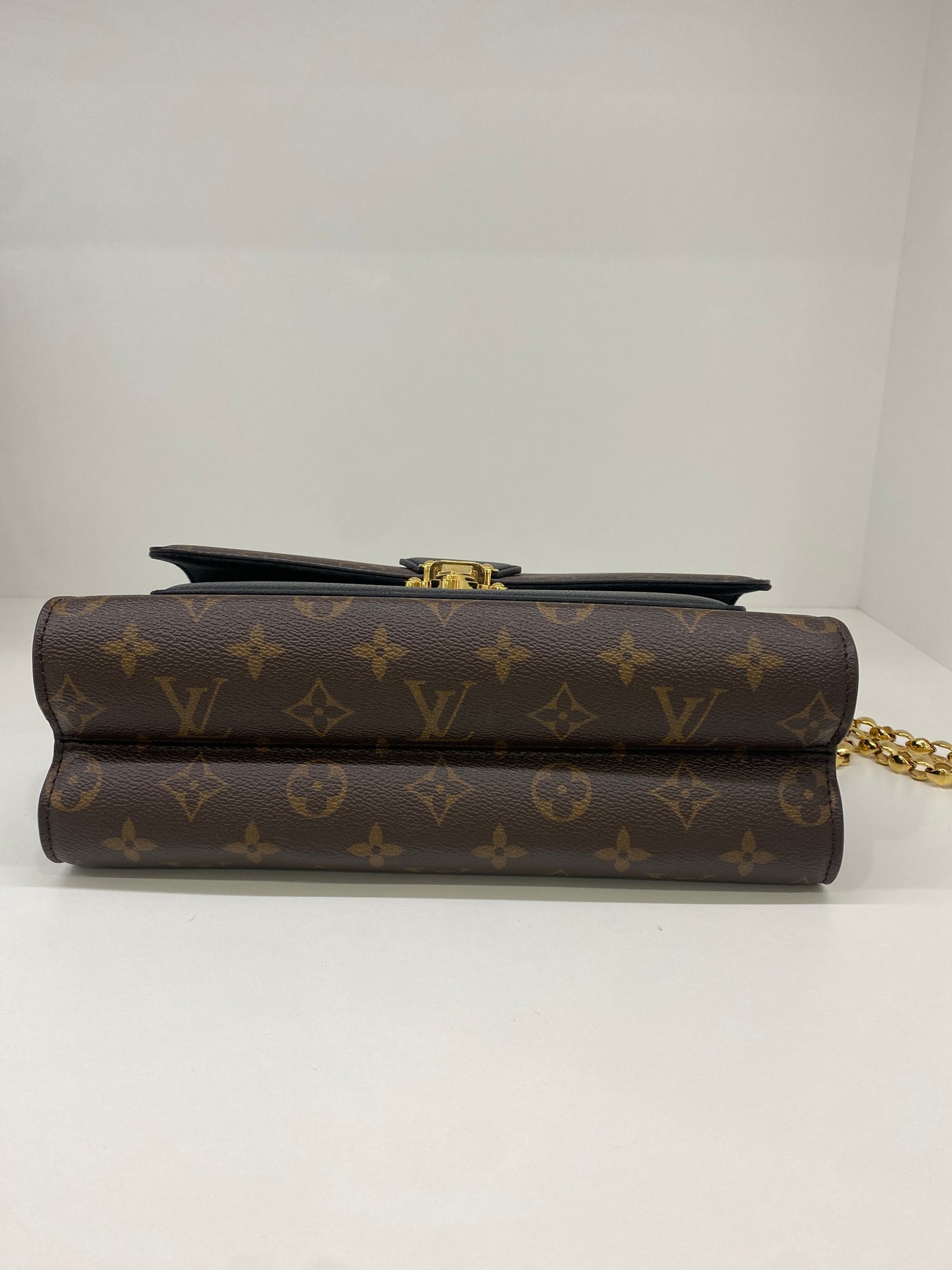 Louis Vuitton Victoire Monogram GHW