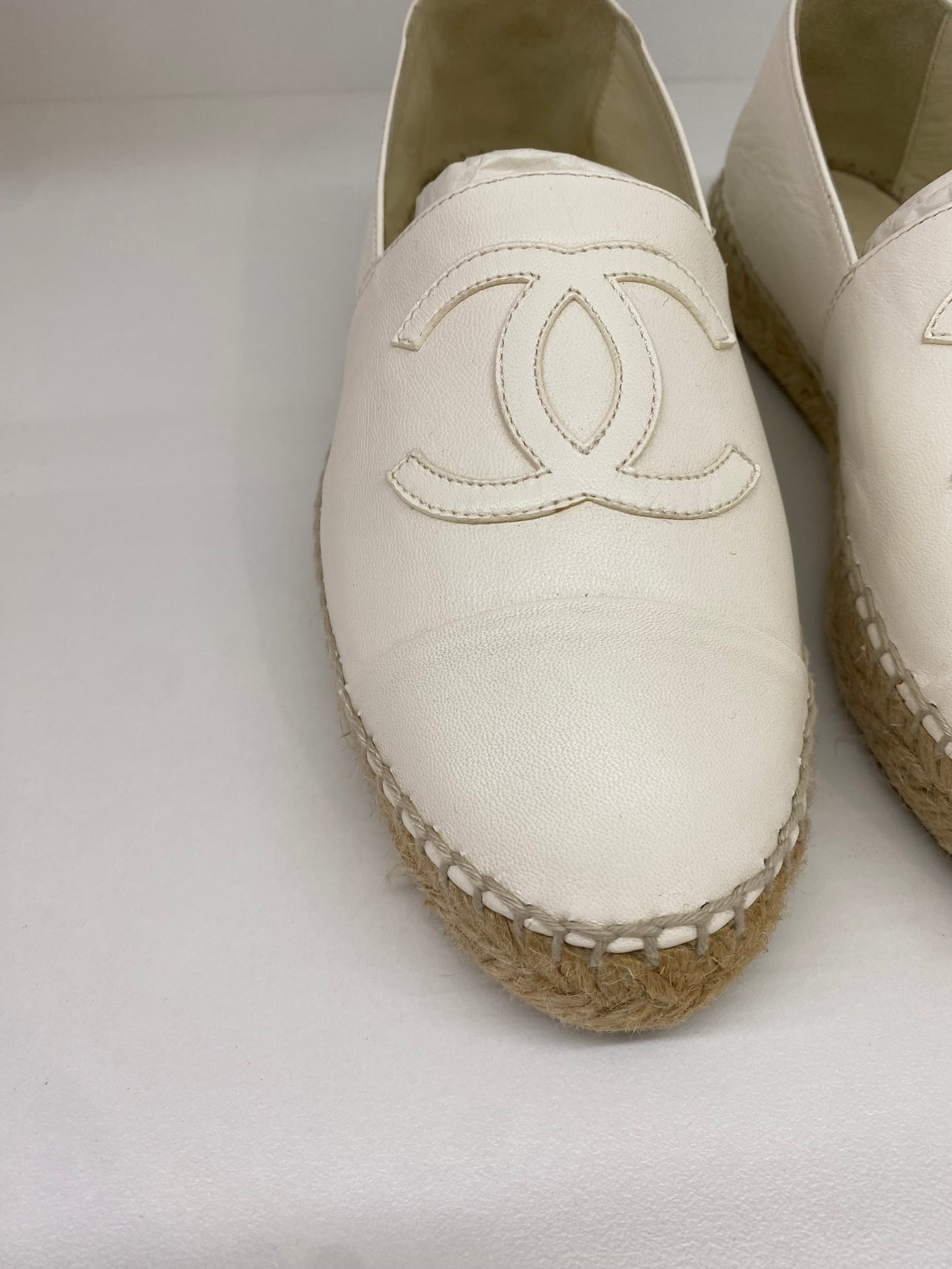 Chanel White Leather Espadrilles Size 36