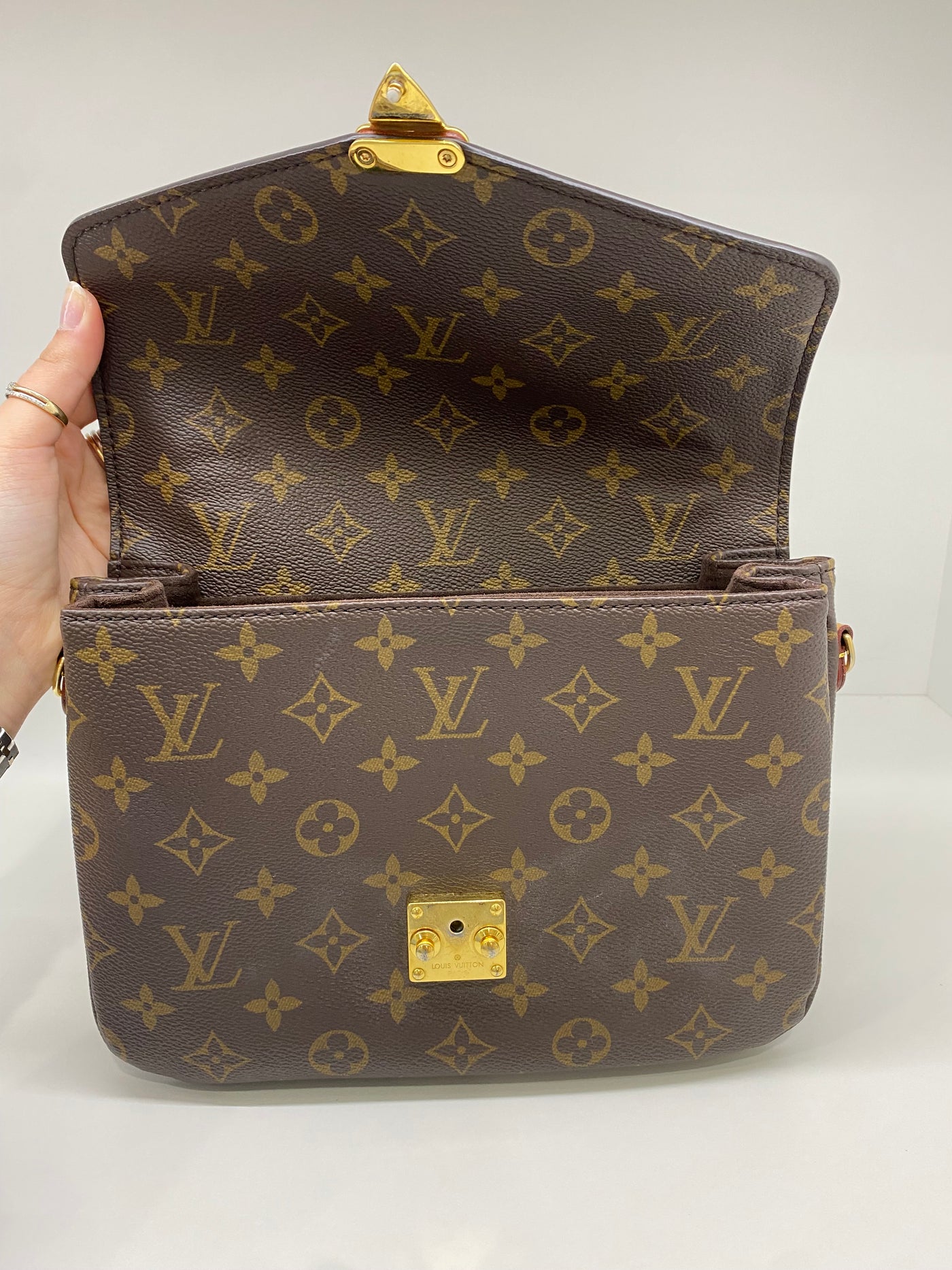 Louis Vuitton Metis Brown Monogram GHW