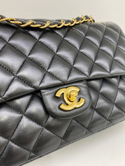 Chanel Classic Flap - Medium Black Lambskin GHW
