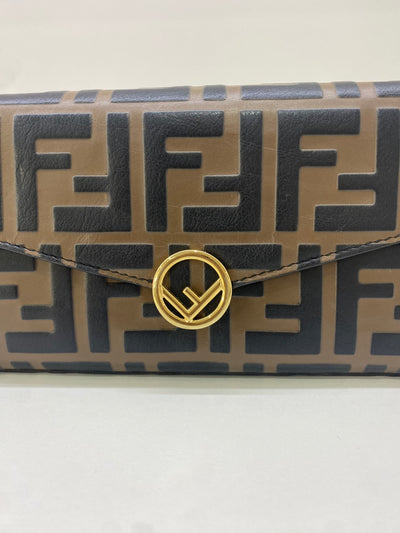 Fendi Continental With Chain