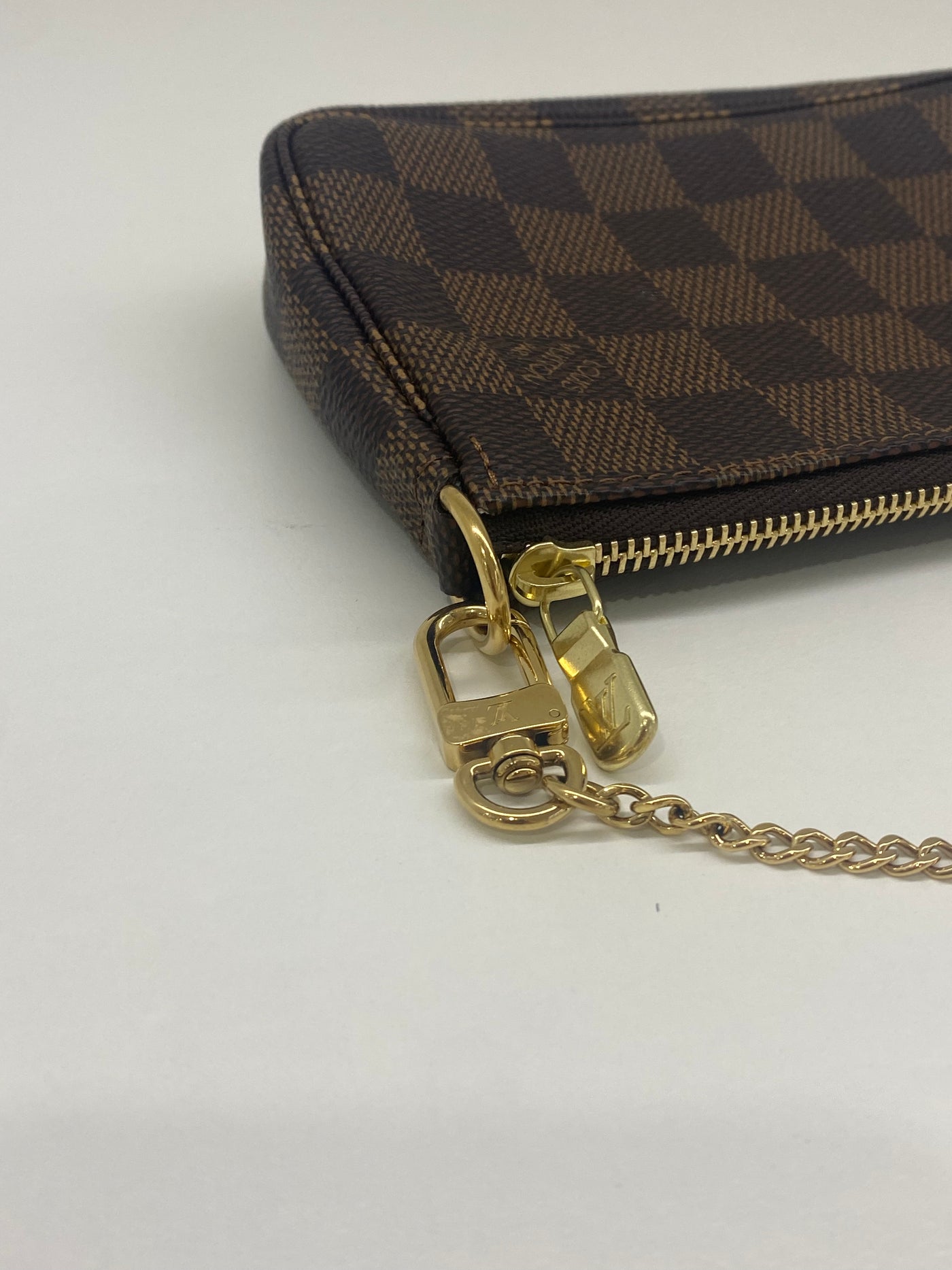 Louis Vuitton Mini Pochette Accessoires - Monogram GHW