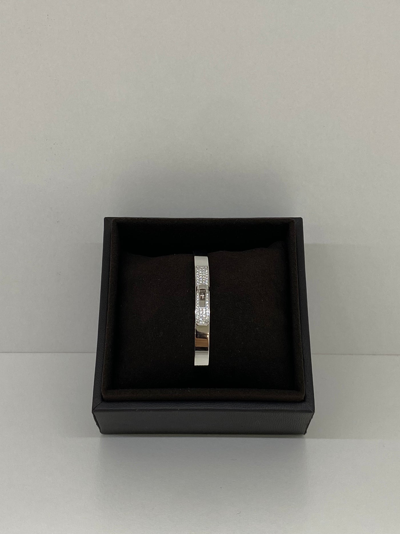 Hermes Kelly Bracelet White Gold with Diamonds