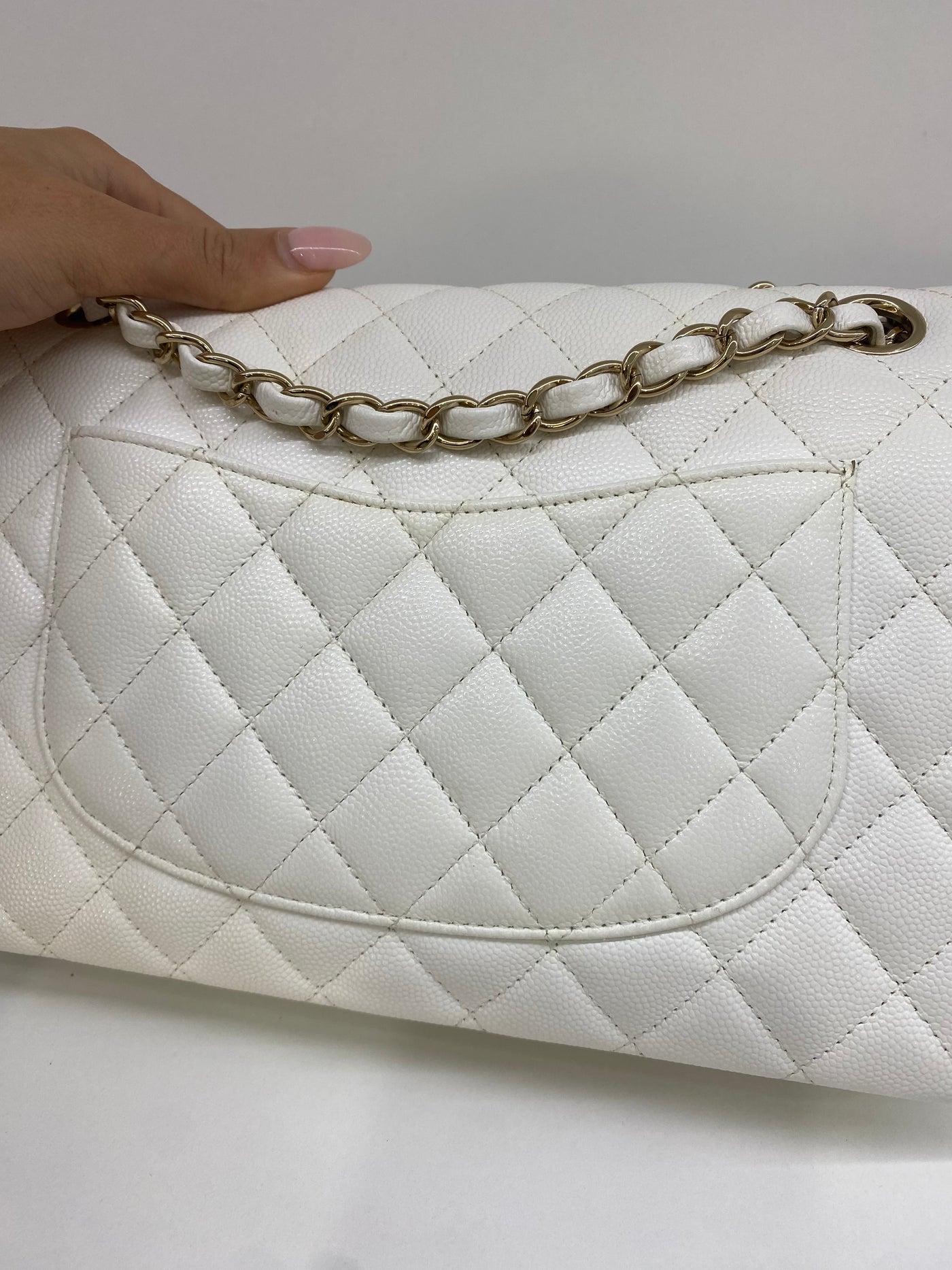 Chanel Classic Flap Medium White Caviar CHW