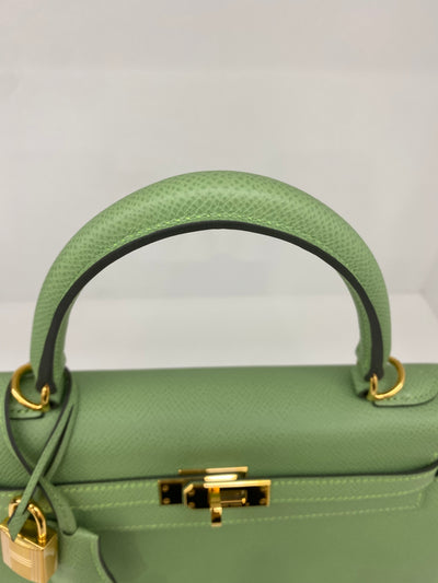 Hermès Kelly 25 Sellier Vert Criquet GHW
