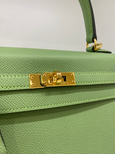Hermès Kelly 25 Sellier Vert Criquet GHW