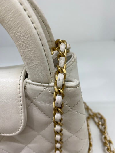 Chanel Kelly Cream GHW