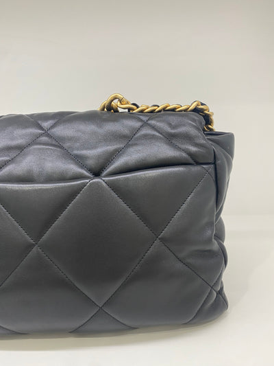 Chanel 19 Maxi Flap Black Lambskin