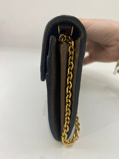 Fendi Continental With Chain