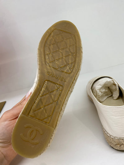 Chanel White Leather Espadrilles Size 36