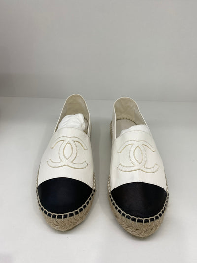 Chanel Espadrilles White Leather Size 37