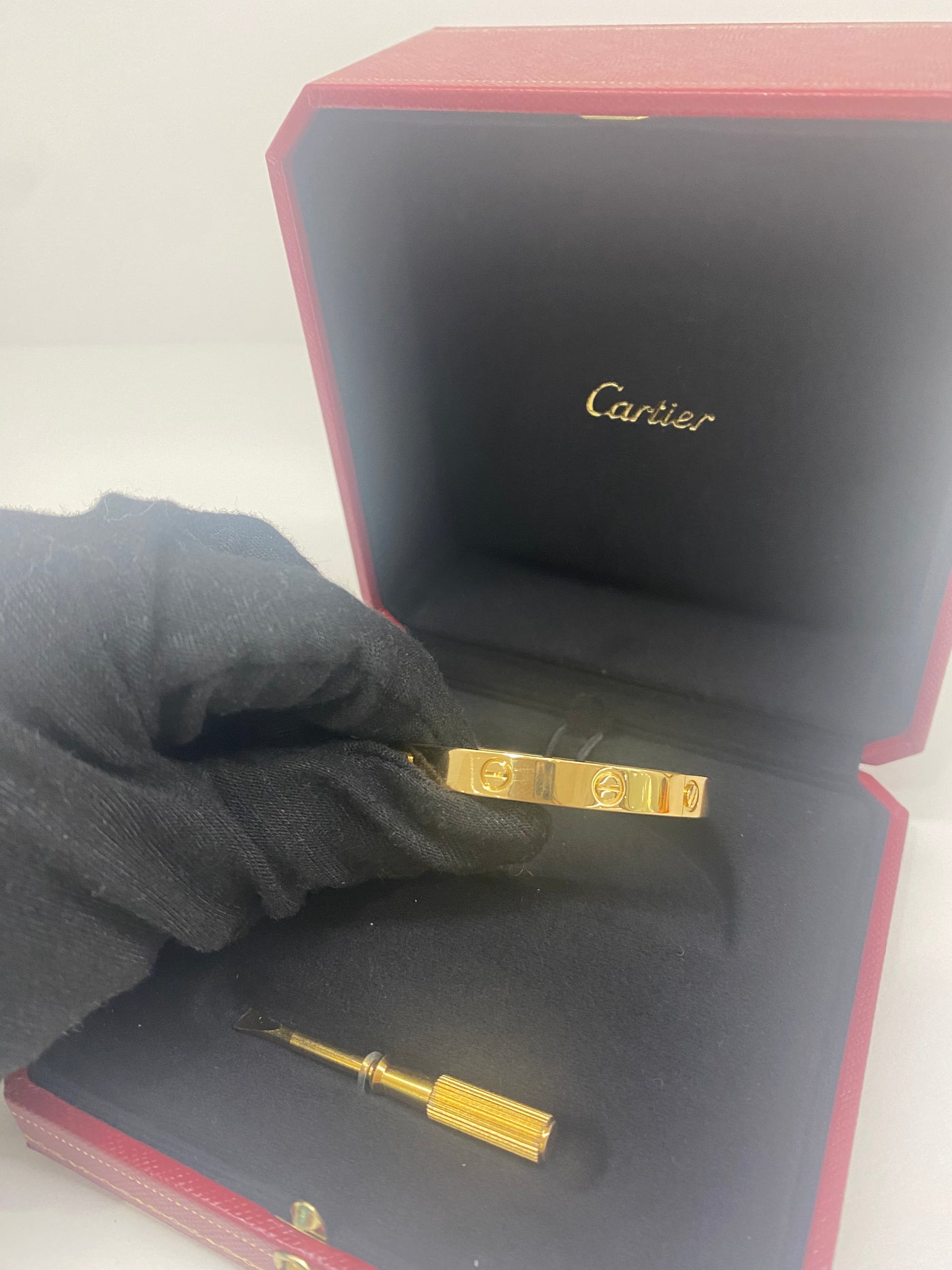 Cartier Love bangle - Yellow gold size 18