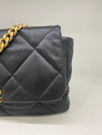 Chanel 19 Maxi Flap Black Lambskin